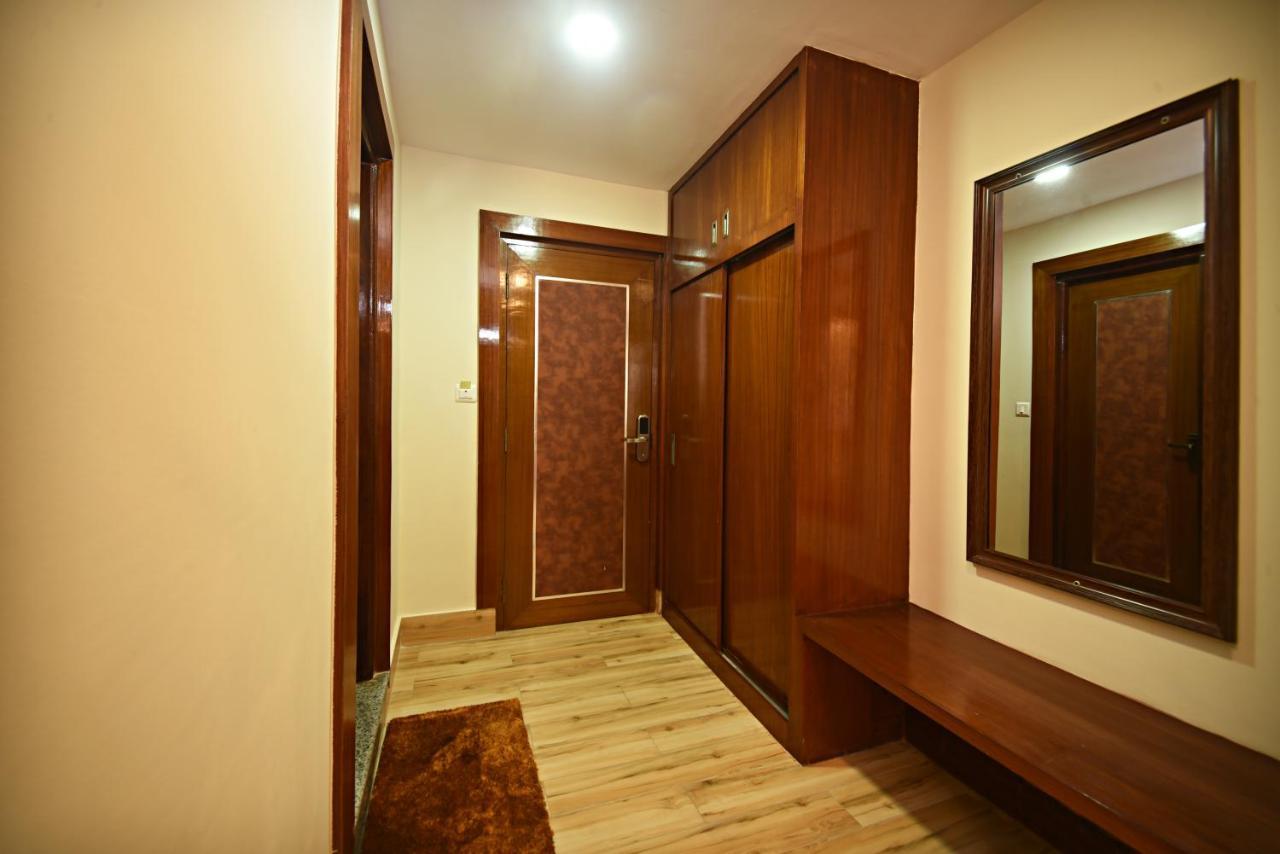 Hotel Simal Kathmandu Esterno foto