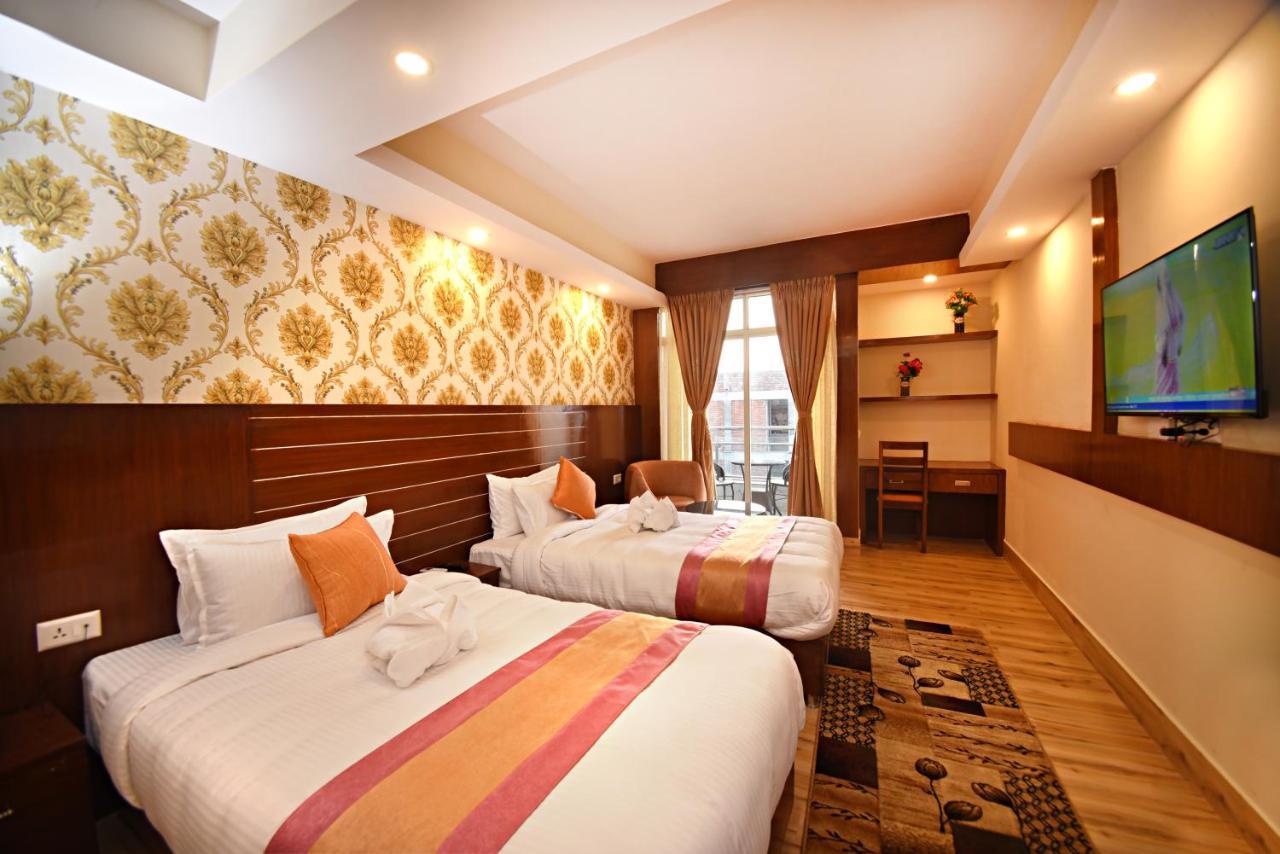 Hotel Simal Kathmandu Esterno foto