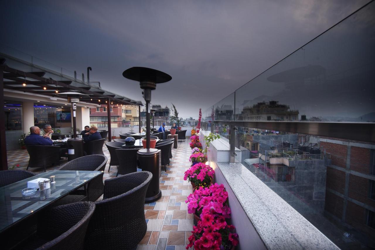 Hotel Simal Kathmandu Esterno foto