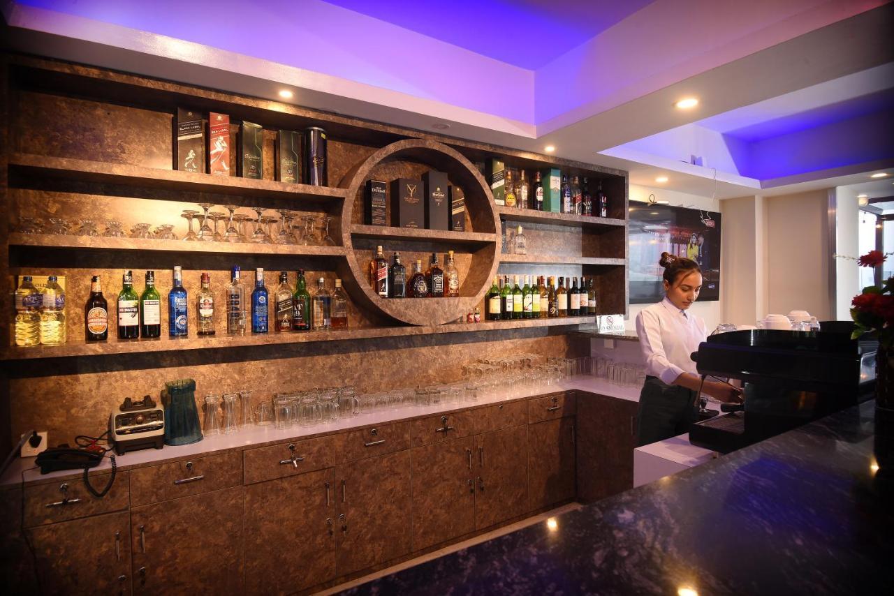 Hotel Simal Kathmandu Esterno foto
